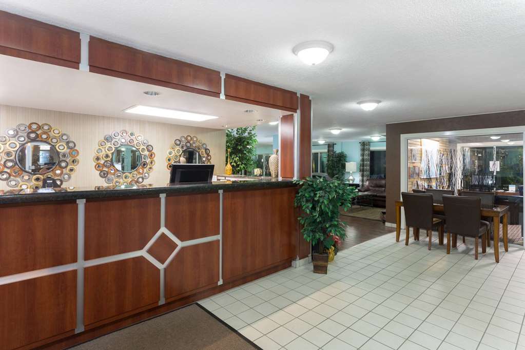 Days Inn by Wyndham Port Charlotte Punta Gorda - photo 3
