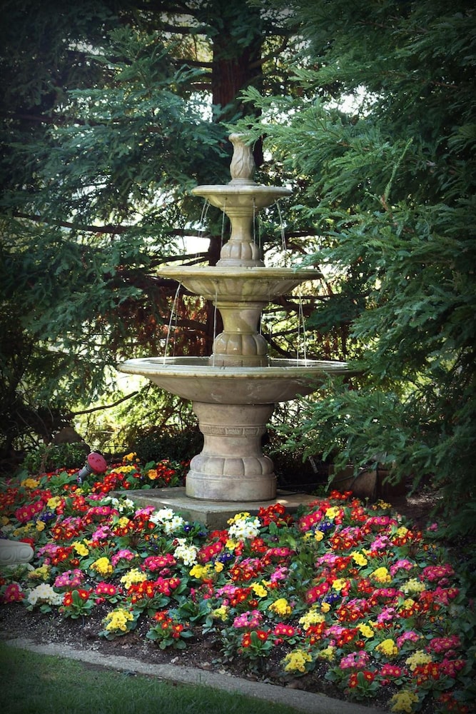 Lake Natoma Inn - photo 19