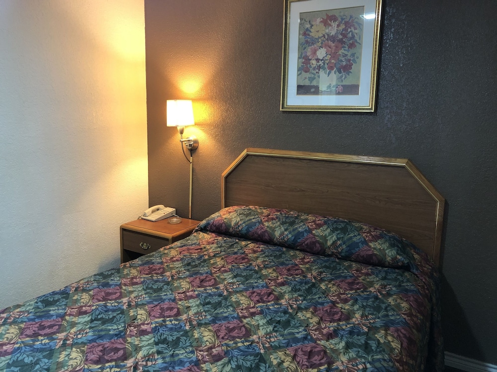 Golden Inn Dallas by Hotel O - photo 4