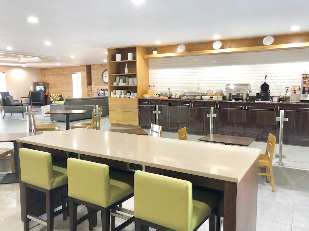 Country Inn & Suites by Radisson Greenville NC - photo 30