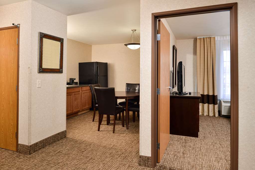 Comfort Inn & Suites Madison North - photo 18