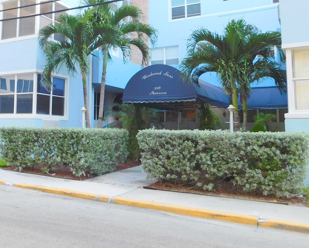 Windwood Beachside 303 on Hollywood Beach 3 2 for 8 Pool - photo 19