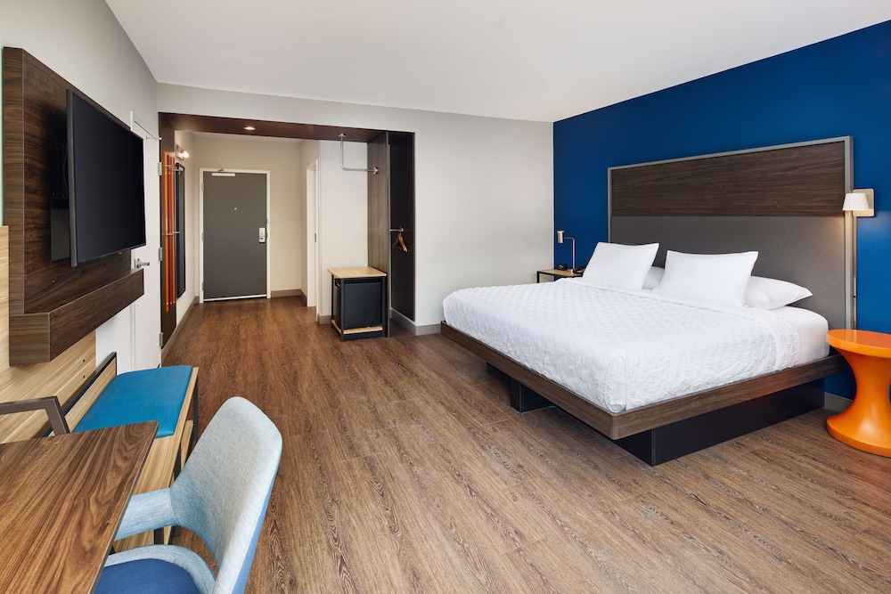 Tru by Hilton Atlanta Northlake Parkway GA - photo 5