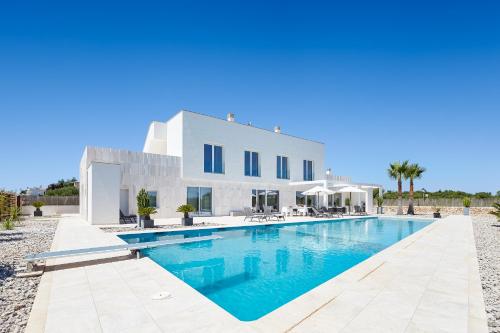 Villa Es Trenc — 4-Star Luxury Hotel in Campos, Spain