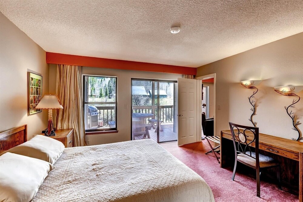 Mountainside 143B by RedAwning - photo 4