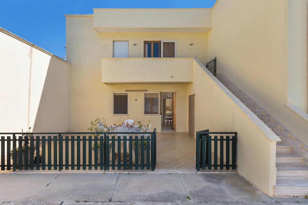 3886 Villino Paradiso by Babarhouse in Porto Cesareo, Italy