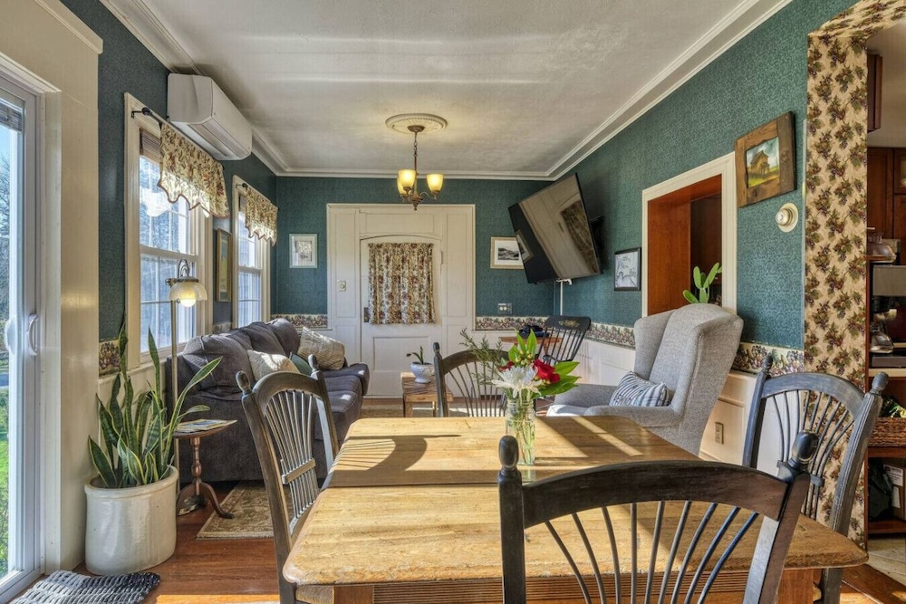 Open Hearth Inn - photo 15