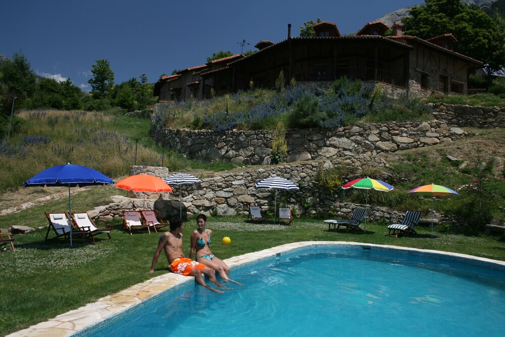 Hotel Rural Abejaruco — Cuevas Del Valle