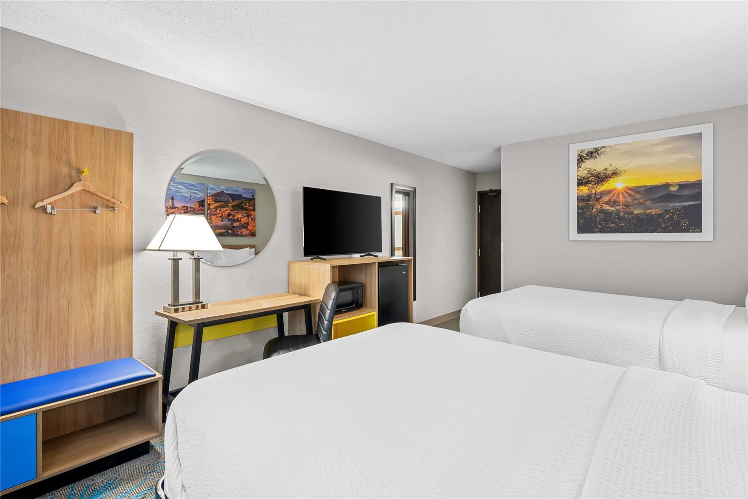 Days Inn by Wyndham Brunswick Bath Area - photo 23
