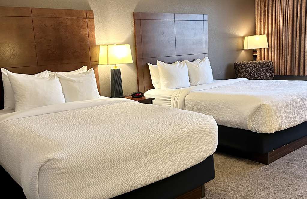 Best Western Plus Kelly Inn - photo 3