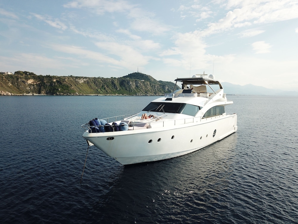 Italy Luxury Yacht Charter in Milazzo, Italy