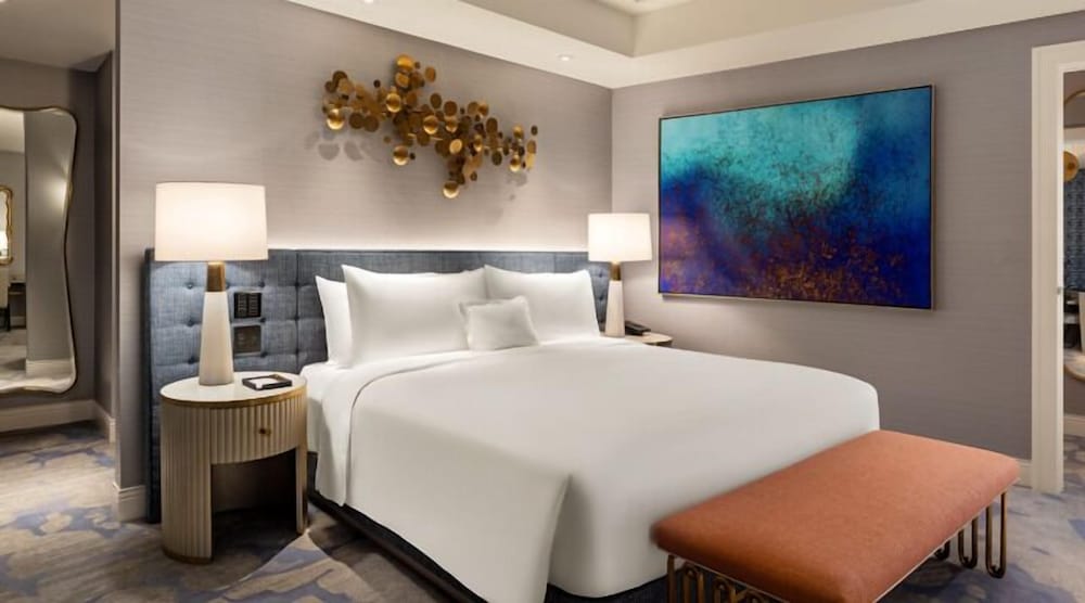 Fontainebleau Las Vegas - photo 2
