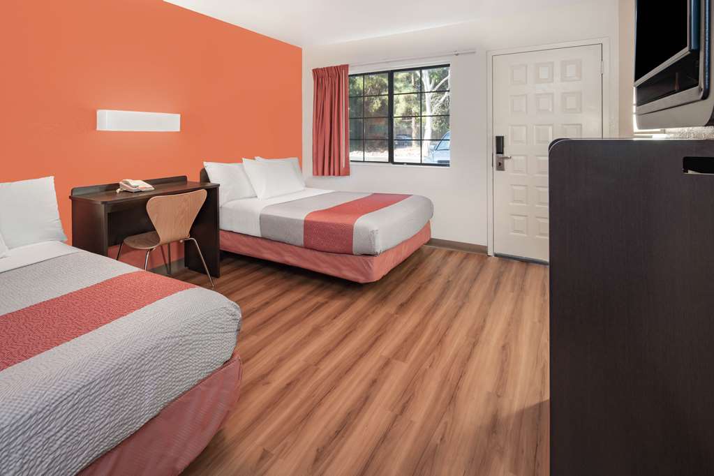 Motel 6 Thousand Oaks CA - photo 13