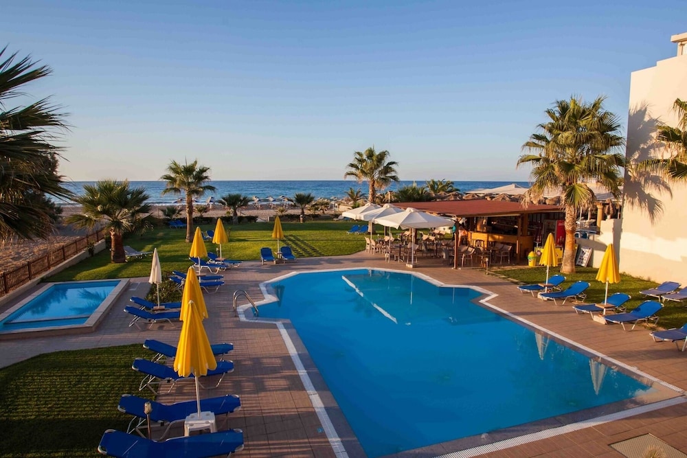 Ilian Beach - carbon neutral hotel in Rethymno