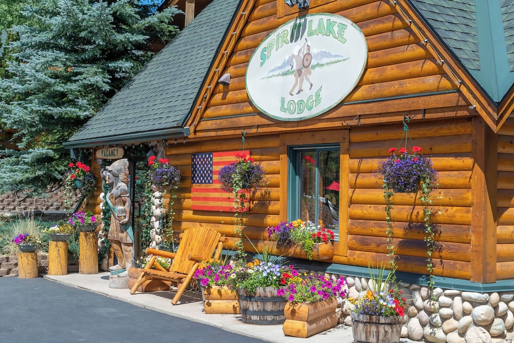 Spirit Lake Lodge - photo 2