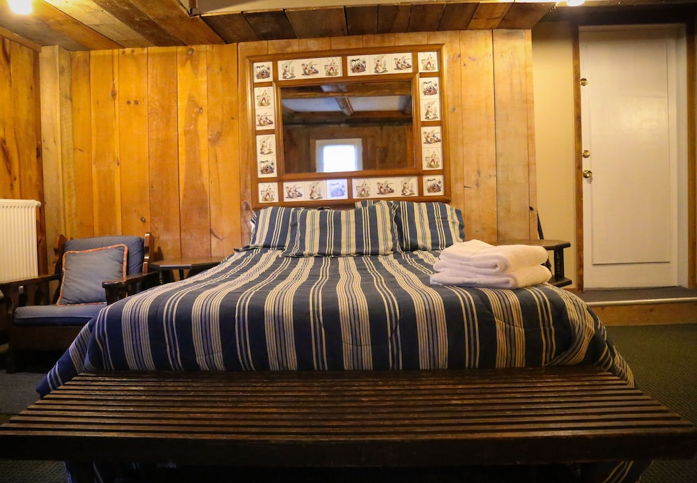 Salt Ash Inn - photo 31