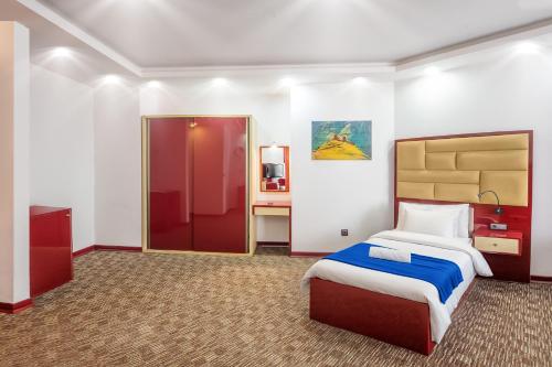 Denis hotel