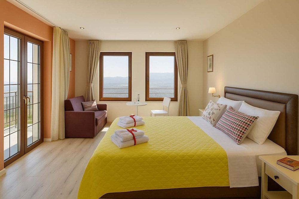 Arktos Hotel Junior Suite With Stunning Views in Ioannina, Greece