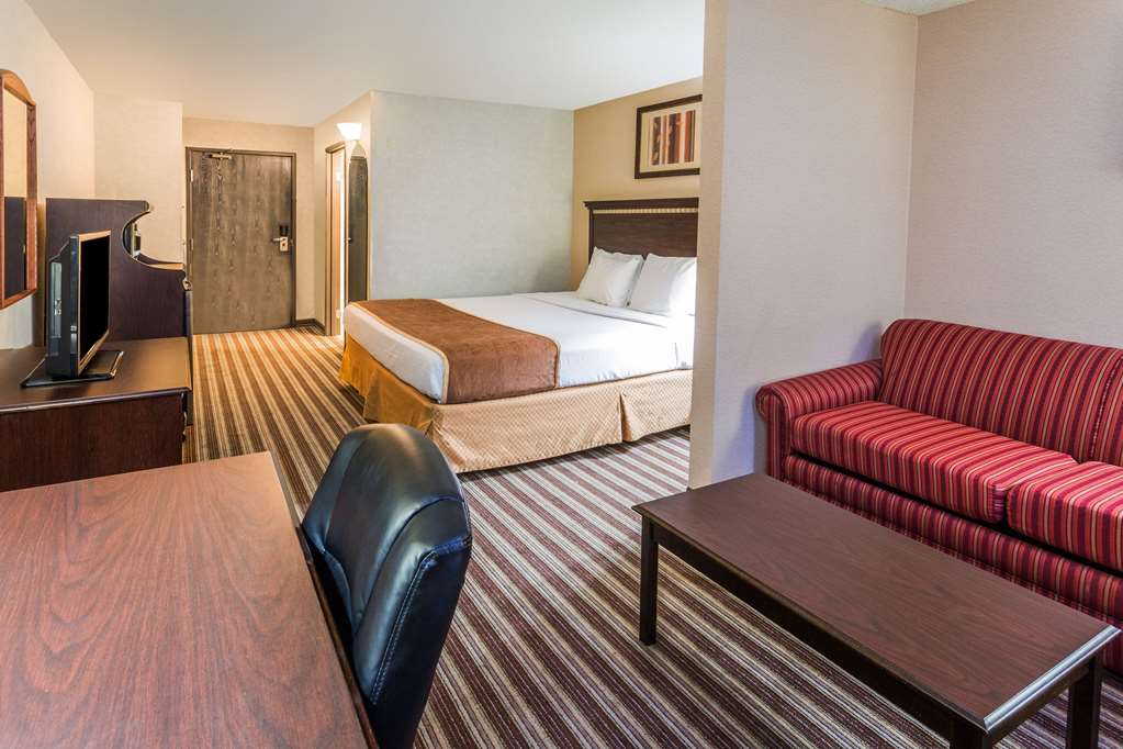 Days Inn & Suites by Wyndham Vancouver - photo 12