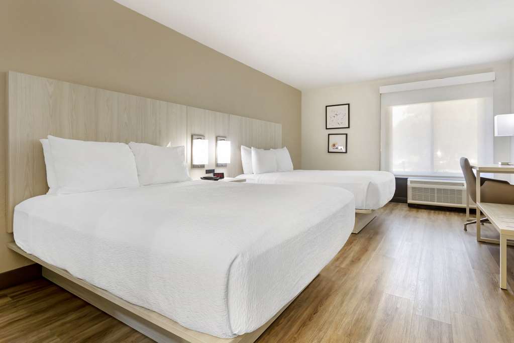 Best Western Plus Sugar Land Stafford - photo 14