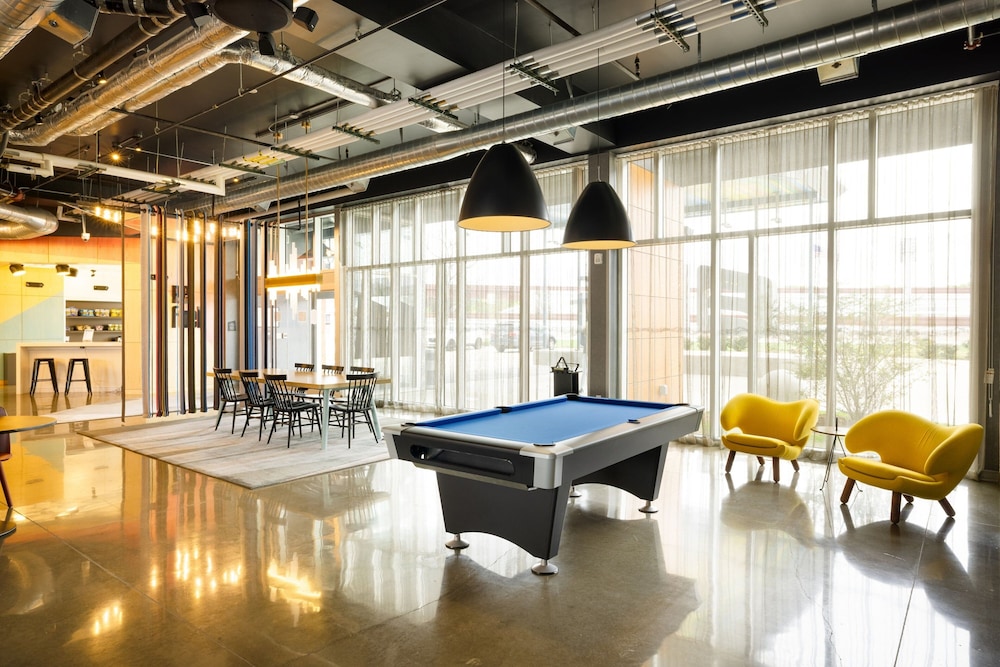 Aloft Austin Airport - photo 9
