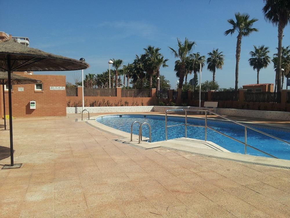 ACV Vistamar I 1ª linea planta 1 norte in Oropesa Del Mar, Spain