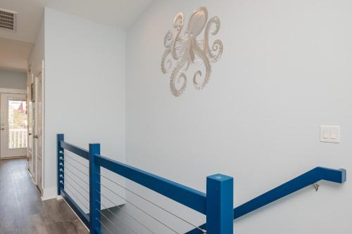 All Decked Out by Oak Island Accommodations - photo 45