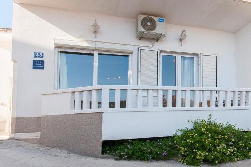 Holiday house with a parking space Stanici Omis 24285 — 4-Star Luxury Hotel in Omis, Croatia