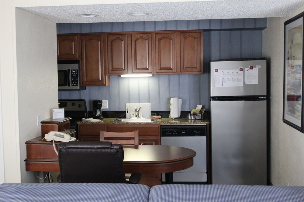 Doral Inn & Suites Miami Airport West - photo 10