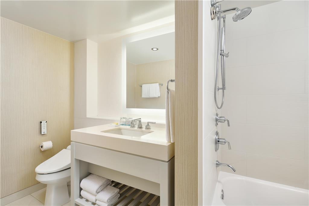 Hyatt Regency Waikiki Beach Resort & Spa - photo 122