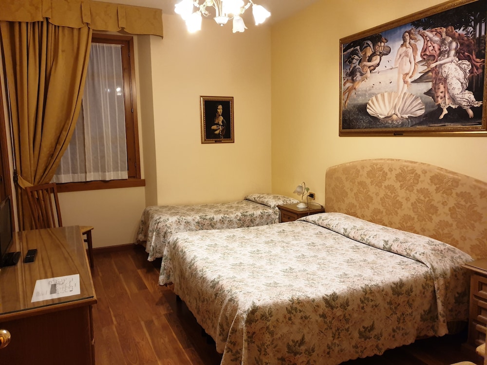 Hotel La Rosa — hotel in Borgo San Lorenzo