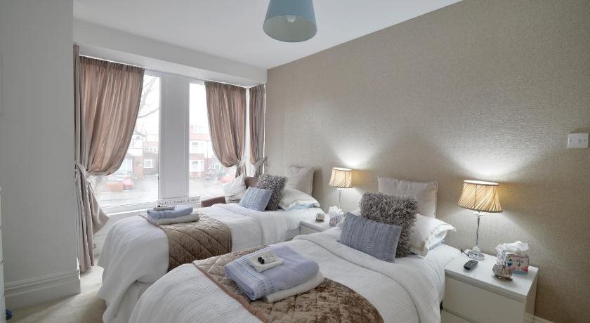 North Bay Guest House — 4-Star Luxury Hotel in Scarborough, United Kingdom