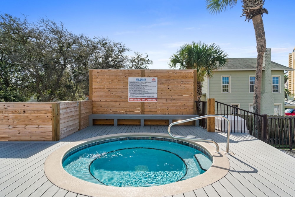Portside Resort Pet Friendly Rentals by Panhandle Getaways - photo 98