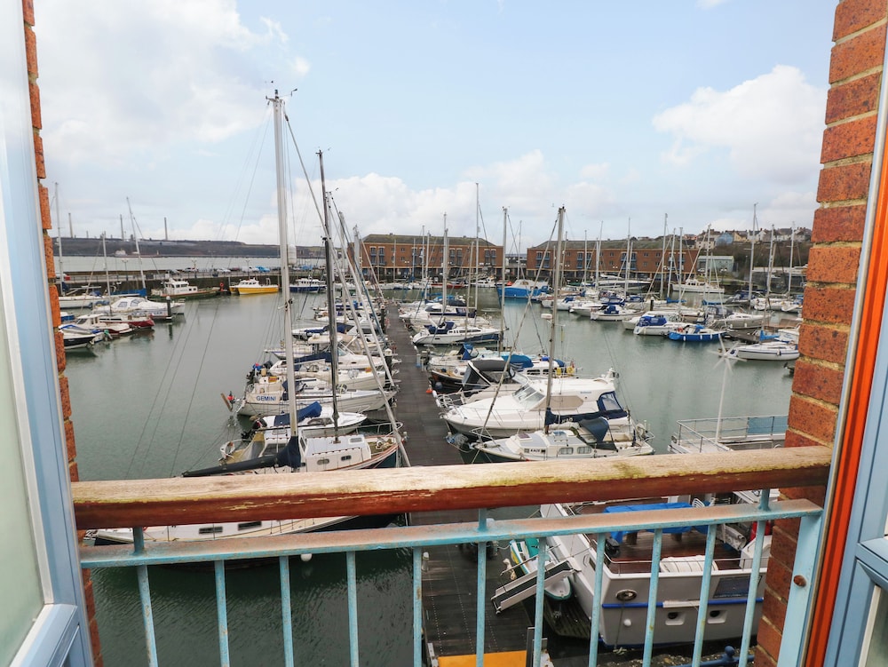 Anchorage - carbon neutral hotel in Poole