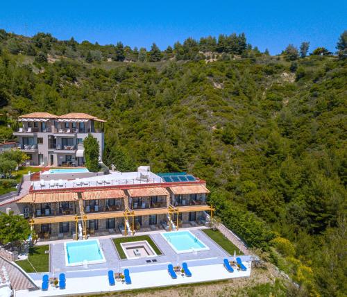 Koumaros Aparthotel in Agia Paraskevi, Greece