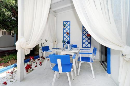 Blue Paradise — Pefkochori — photo 4