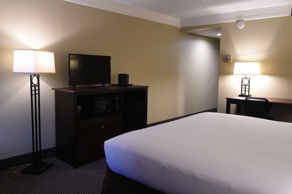 Ramada Conference Center Altoona - photo 30