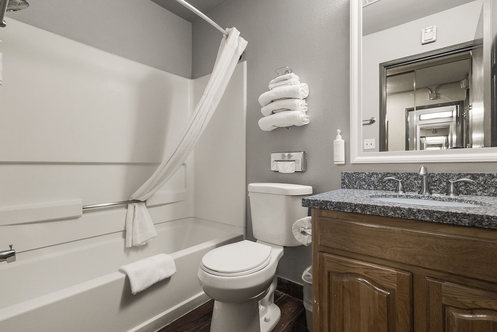 Sutter Inn - photo 19