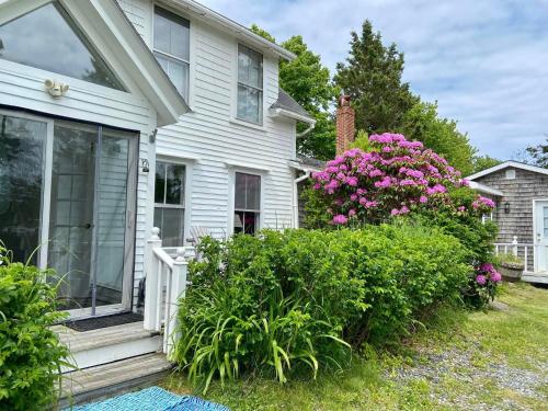 Corea Harbor's Black Duck Inn - photo 16