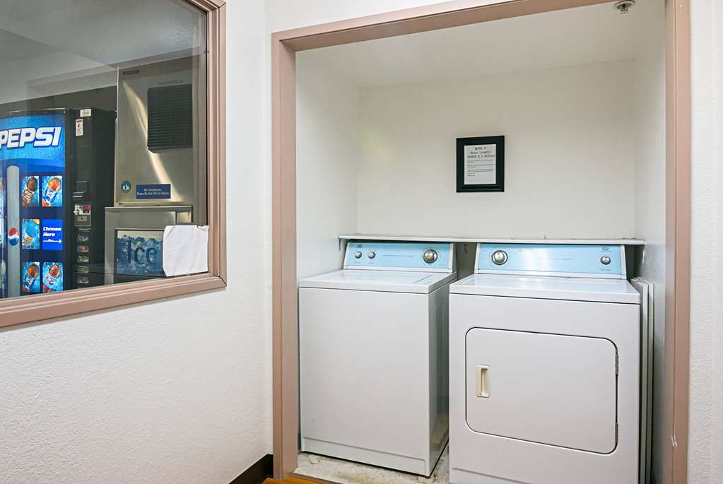 Motel 6 Sycamore IL - photo 28