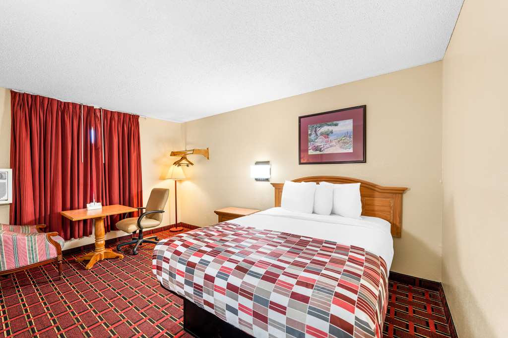 Americas Best Value Inn Decatur IL - photo 17