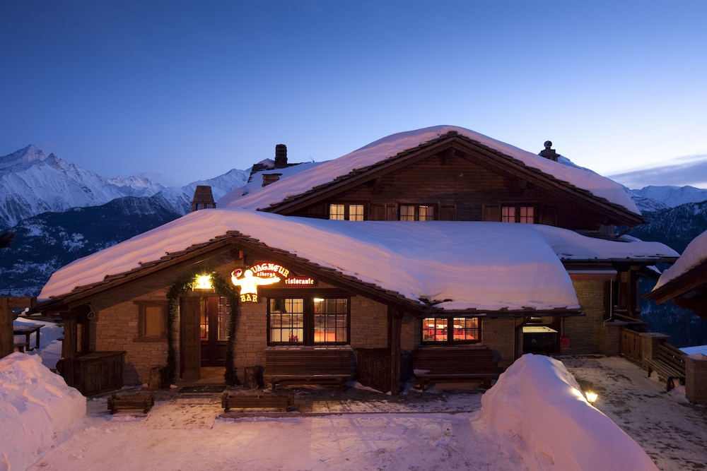 Hotel Ristoro Vagneur in Aosta, Italy