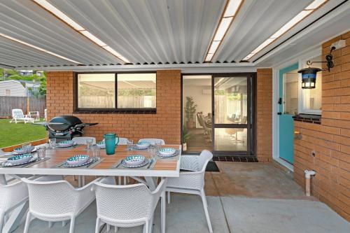 Julies Big fenced yard nearby beach Pet friendly — carbon neutral stay, Ocean Grove