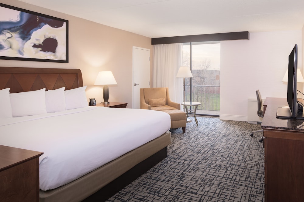 DoubleTree by Hilton Hotel Syracuse - photo 18