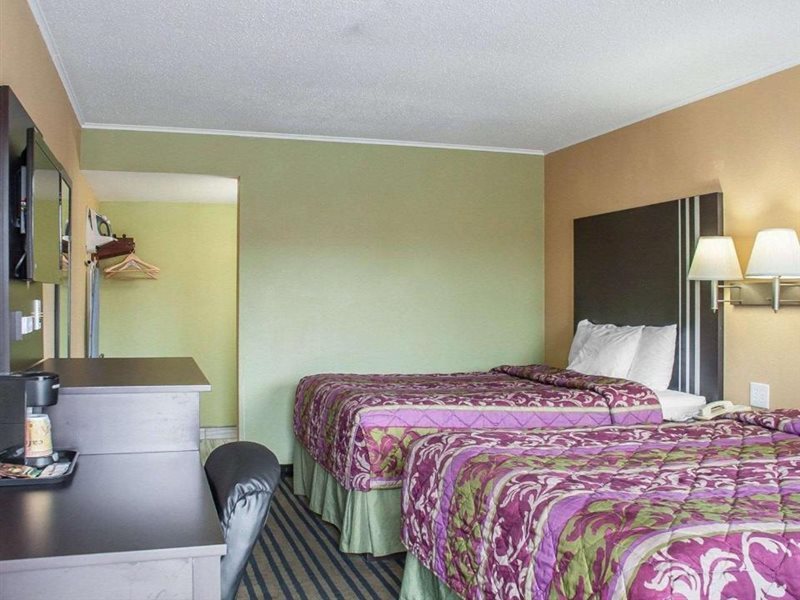 Amherst Inn & Suites - photo 6