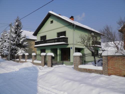 Rooms with a parking space Draz Baranja 16701 — hotel in Draz