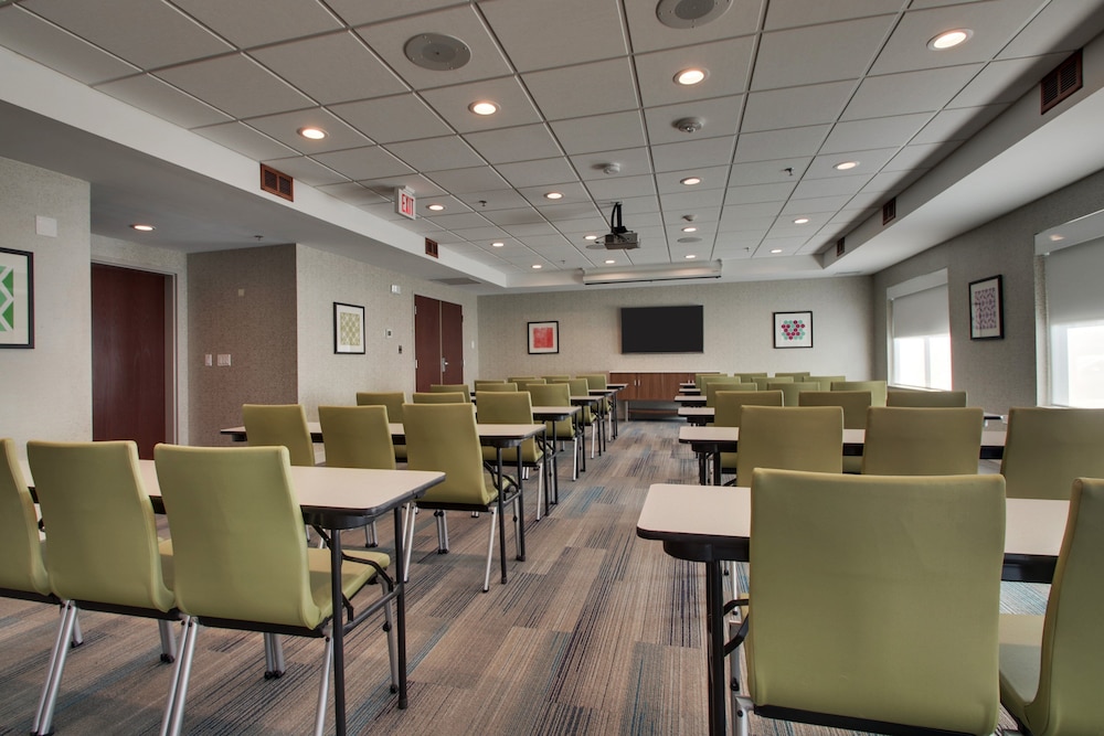 Holiday Inn Express & Suites Aurora Naperville by IHG - photo 49