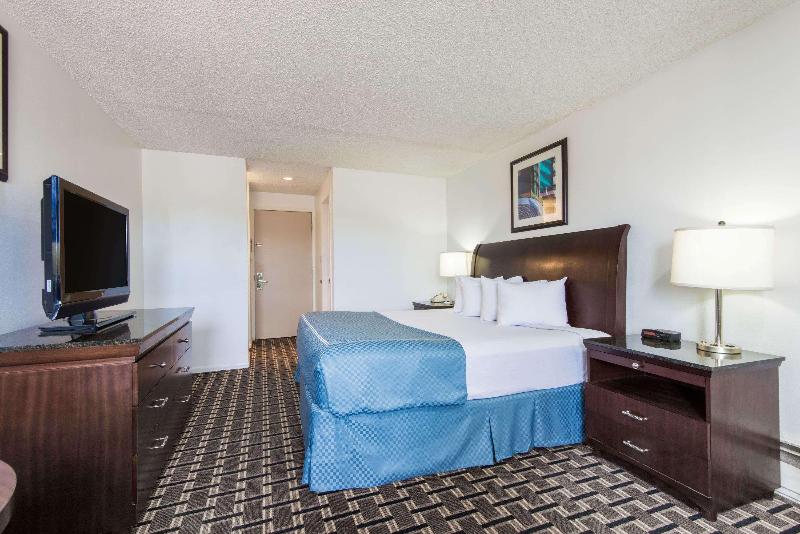 Travelodge by Wyndham Laramie - photo 26