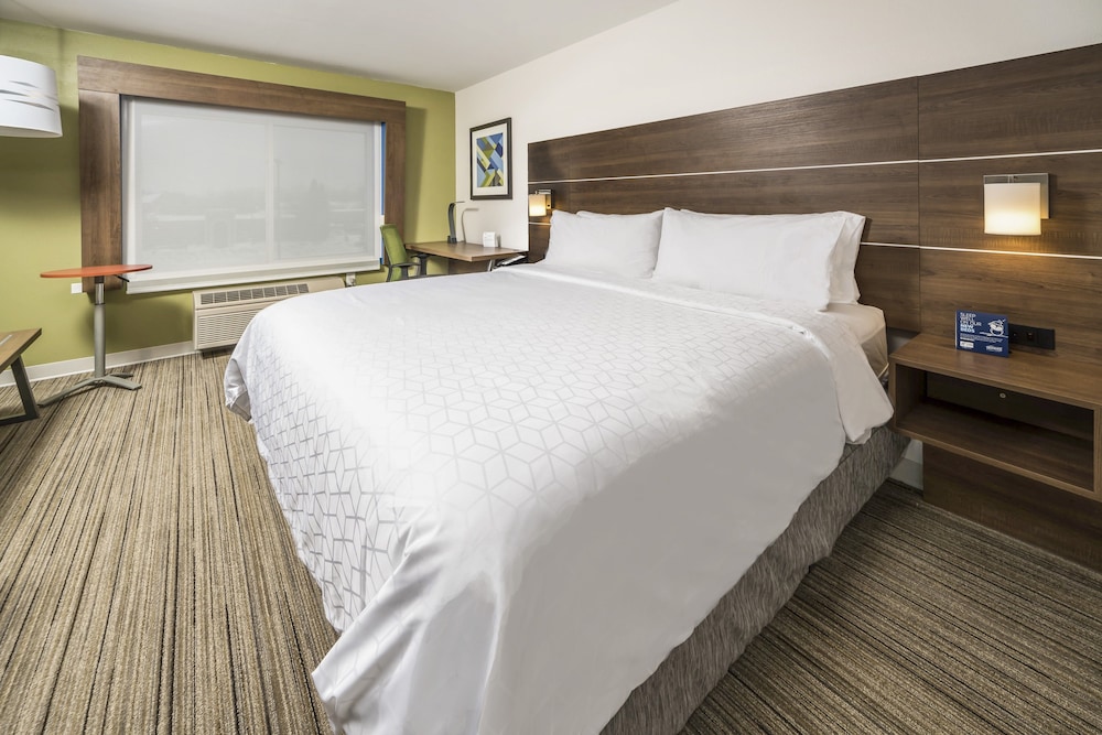 Holiday Inn Express Chicago NW Vernon Hills by IHG - photo 7