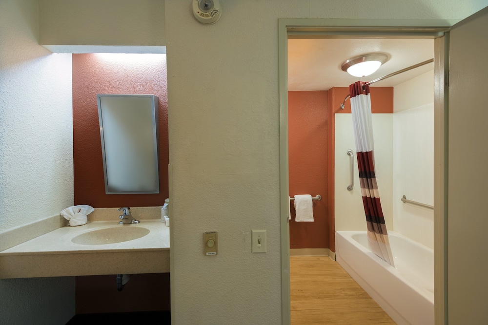 Red Roof Inn Chicago Joliet - photo 22
